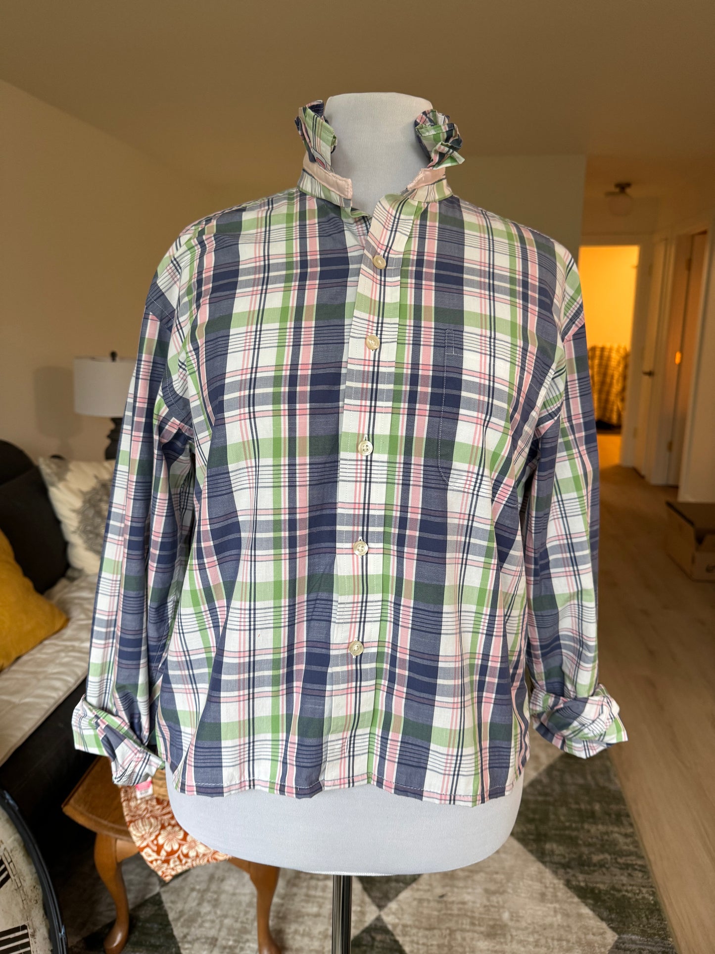 Medium - Vineyard Vines