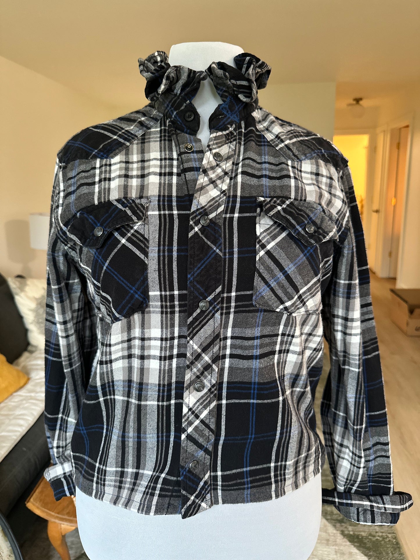 Medium - Roebuck & Co.
