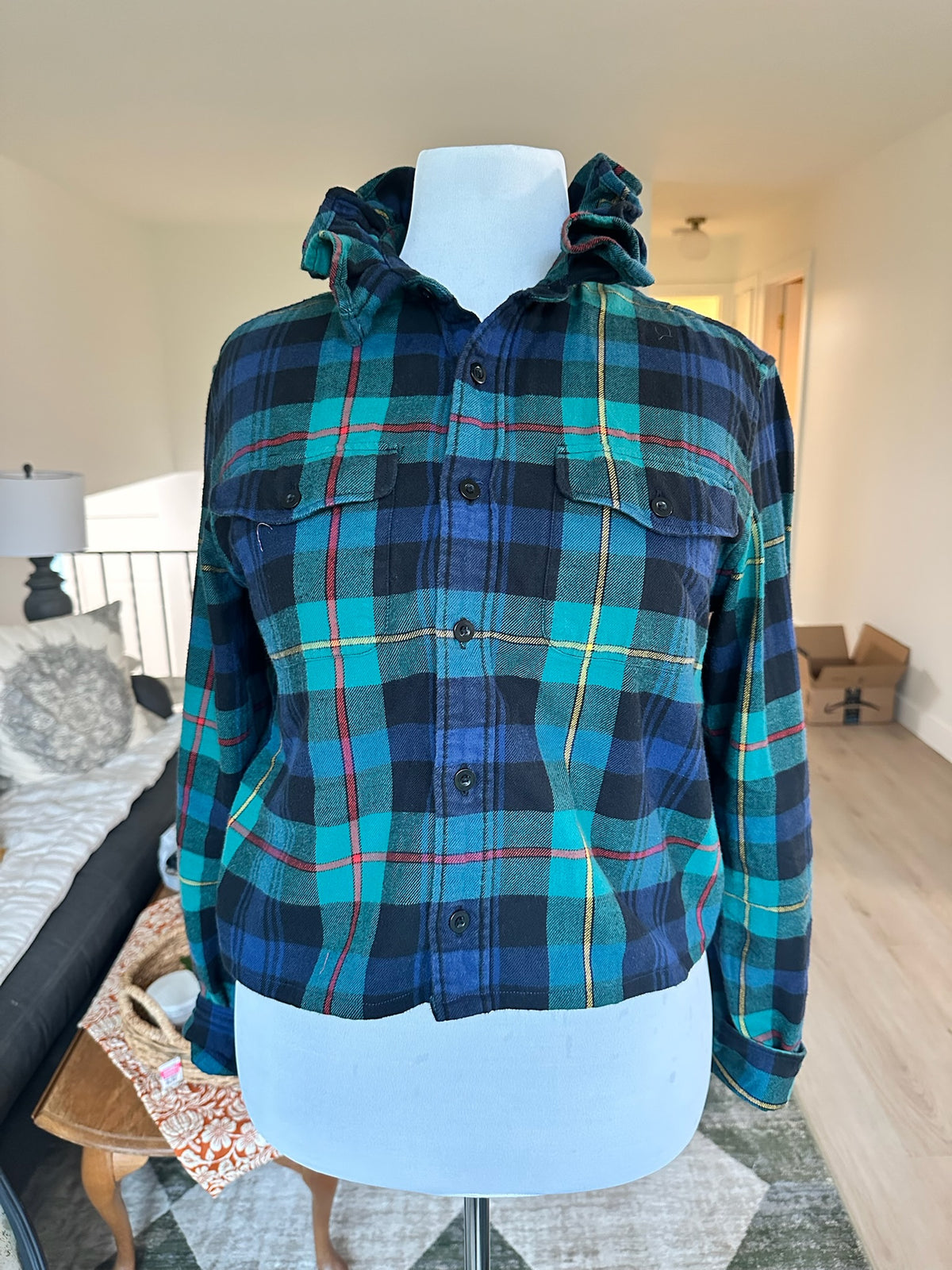 Medium - American Eagle