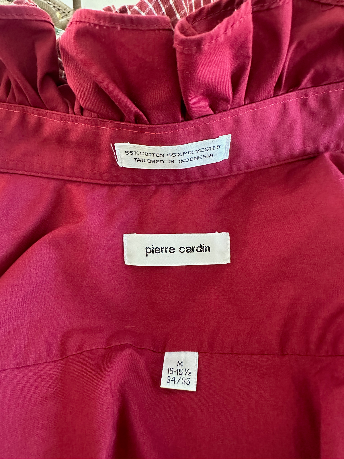 Medium - Pierre Cardin